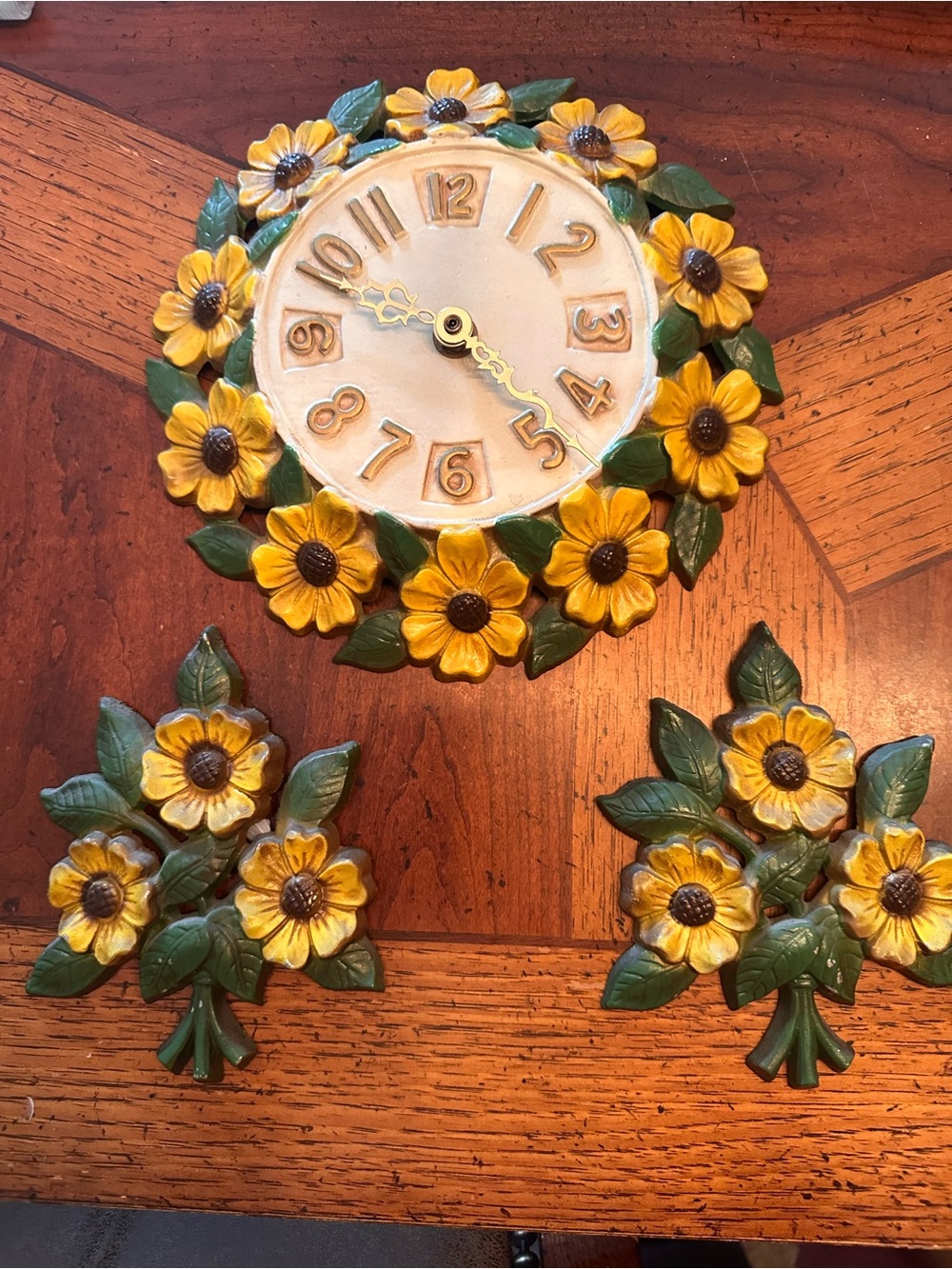 Vintage Yellow Sunflower Wall Clock and Floral Plaques - Decorative Home Wall